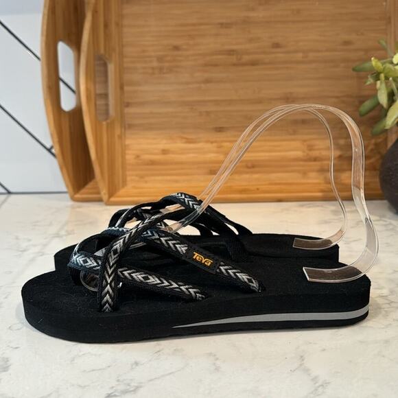 Teva Olowahu palms black white quick dry all day wear sustainable vegan size 6 - Picture 4 of 9